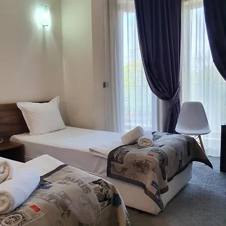 Hotel Family Novel 2*