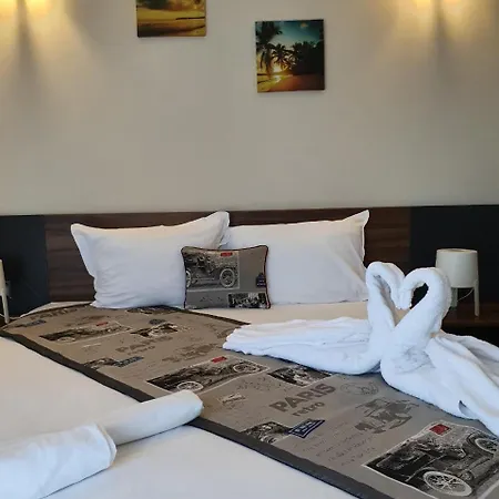 Family Novel Hotell 2*