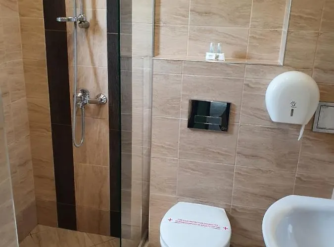 Family Novel Hotel 2*