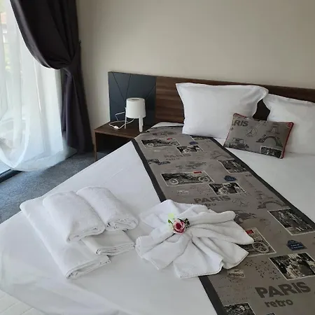 Hotel Family Novel 2*