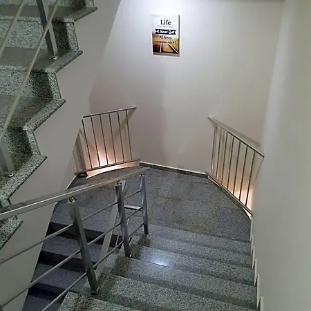 Hotel Family Novel
