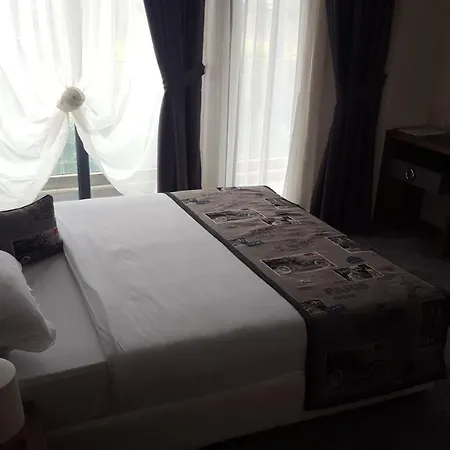 Family Novel Hotel