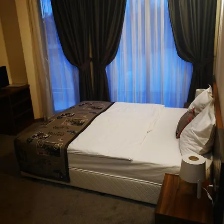 Family Novel Hotel